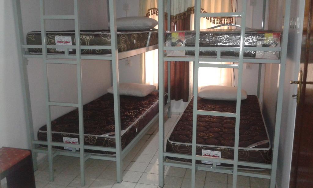ג'קרטה Pondok Heras Suite מראה חיצוני תמונה